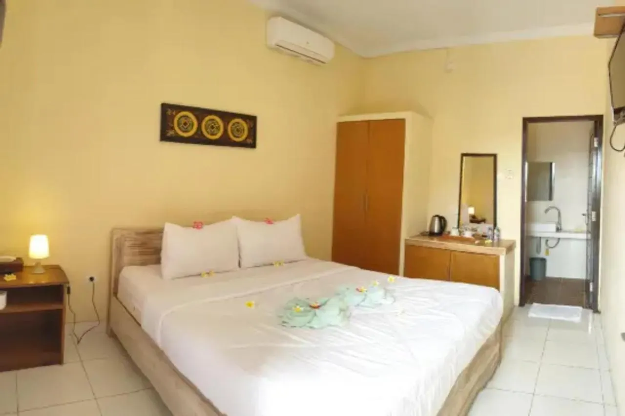 Oyo Flagship 91237 Ratu Guest House Kedunganan Ξενοδοχείο